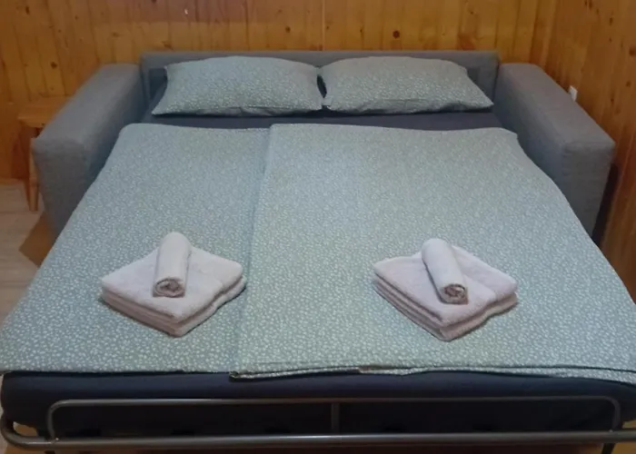 Wooden House Azbe * 布莱德