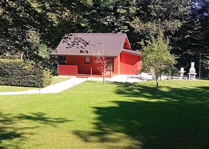 Wooden House Azbe Appartamento *